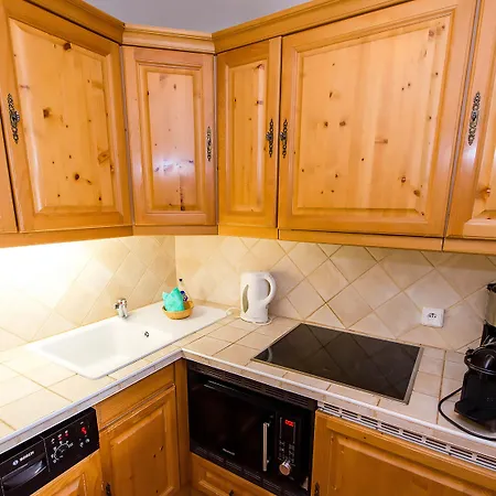 Ξενοδοχείο με διαμερίσματα Les Balcons Du Savoy 4*