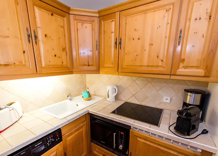 Aparthotel Les Balcons Du Savoy 4*