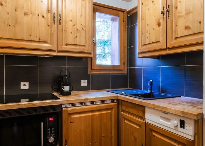 Aparthotel Les Balcons Du Savoy 4*